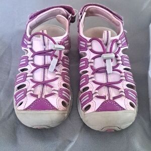 Barely worn Khombu sandal shoes 12 purple violet lilac